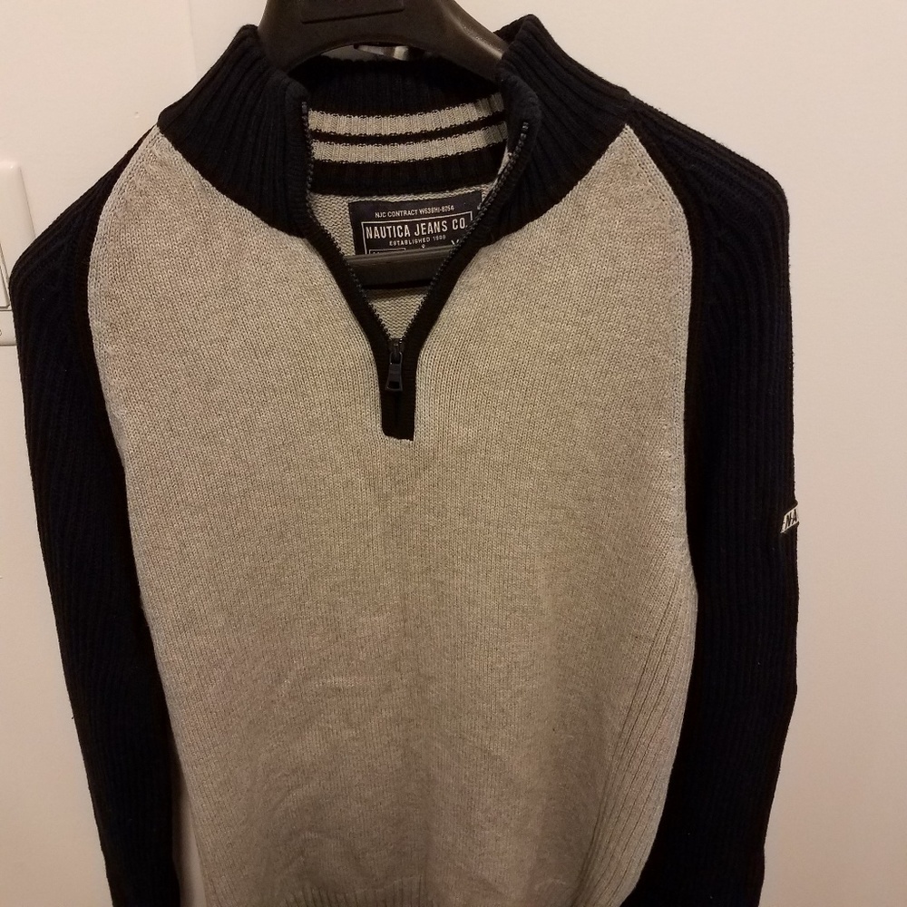 New Men's Nautica sweater